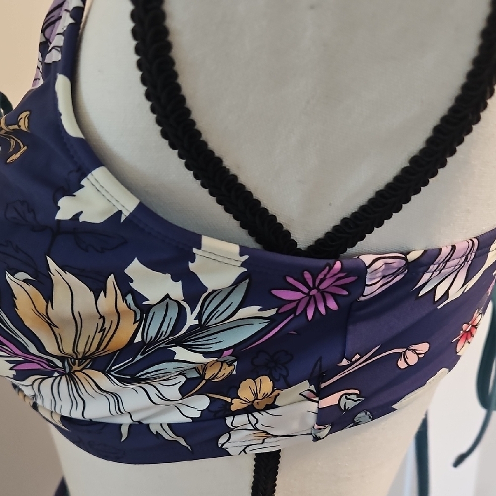Cupshe Navy Floral Bikini with Gold and White Accents - Picture 8 of 12